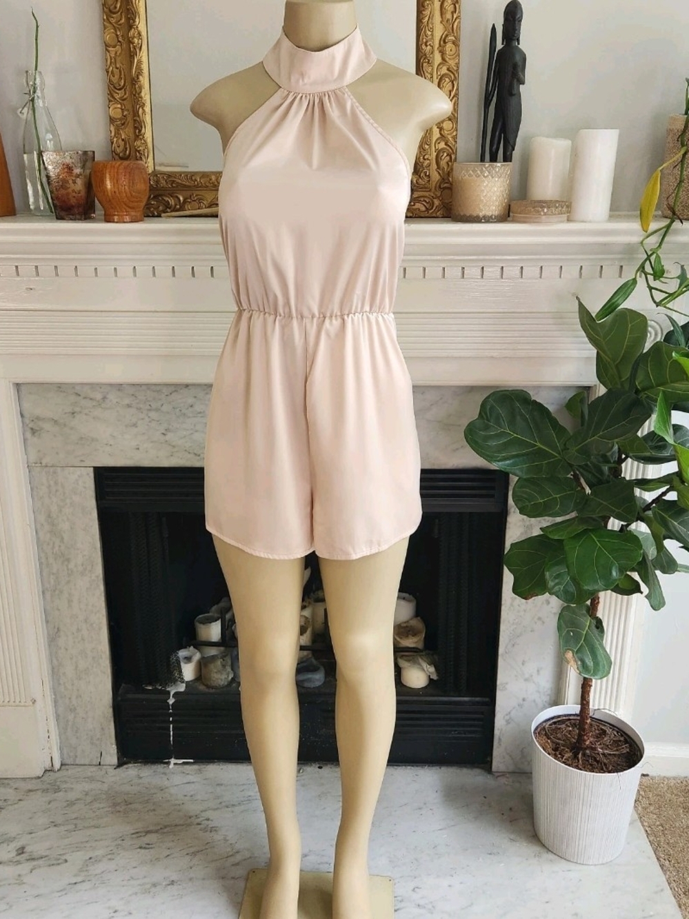 Nasty Gal Collection Champagne Halter Romper Playsuit Size 10 Backless Satin - Picture 2 of 9